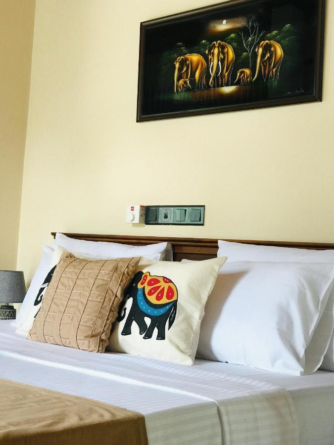 Tranquil Quarter Otel Kandy Dış mekan fotoğraf